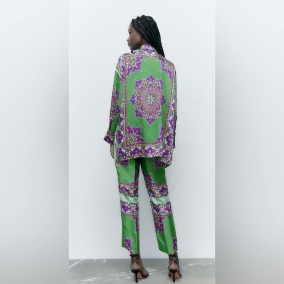 ZARA Green/Multi Satin Button Front Tunic Top Blouse Size Small NWT Artsy Boho - Picture 2 of 9